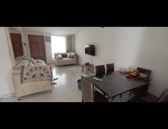 4 BEDROOM HOUSE FOR SALE IN LENASIA